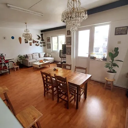 Apartment Stuedyo Atoelye